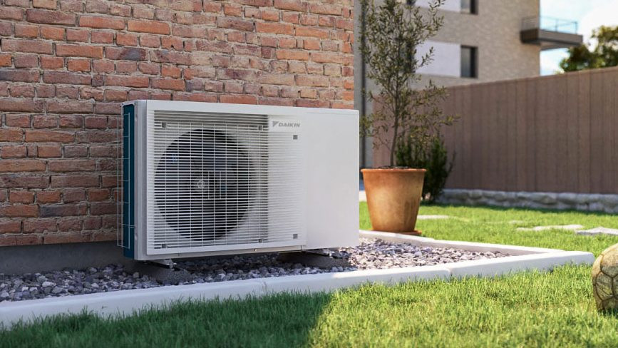 Pompa de caldura monobloc pentru incalzire si racire Daikin Altherma 3 M EBLA08E3V3 8kW cu incalzitor de rezerva integrat 3kW - imagine 3